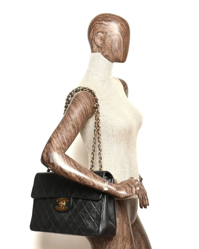 Chanel Classic Maxi Single Flap Bag in Lambskin from A Retro Tale, photo 10 of 10