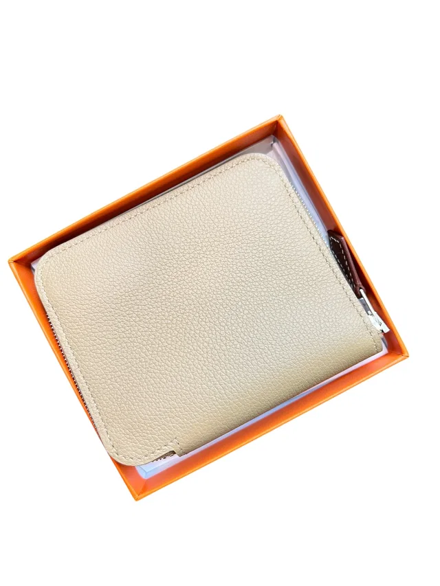 Hermès Silk In Compact Poussiere Togo PHW #K NEW in Togo leather from Luxury Promise
