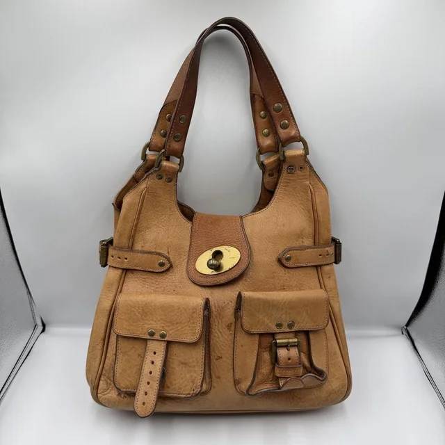 Mulberry Women's Tote bags - Tan/Brown in brown|neutral|red from Depop, photo 1 of 1