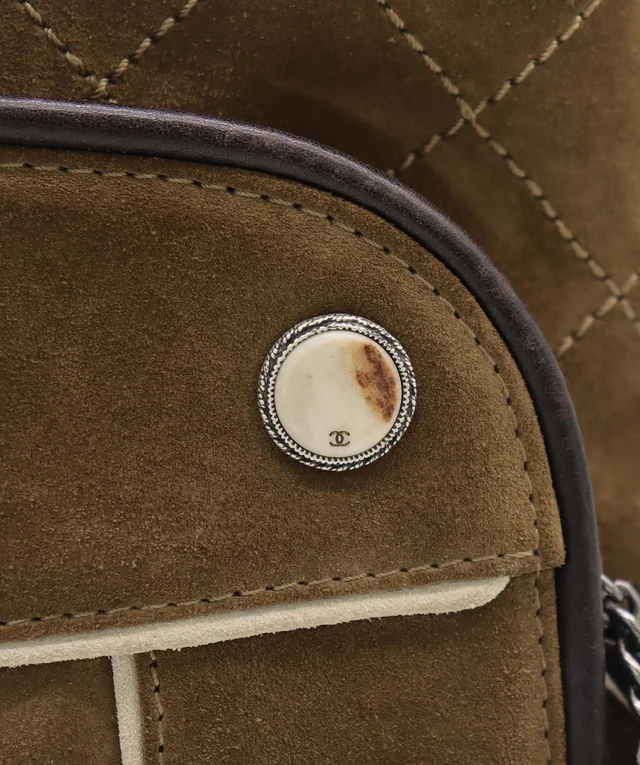 Chanel Shoulder Bag Paris-Salzburg Medium Suede Brown in Brown Suede from Luxury Promise, photo 6 of 19