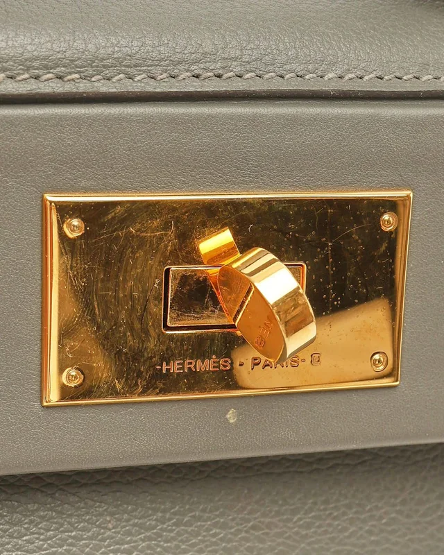 Hermès 24/ -21 Evergrain Bag in Leather from A Retro Tale, photo 8 of 11