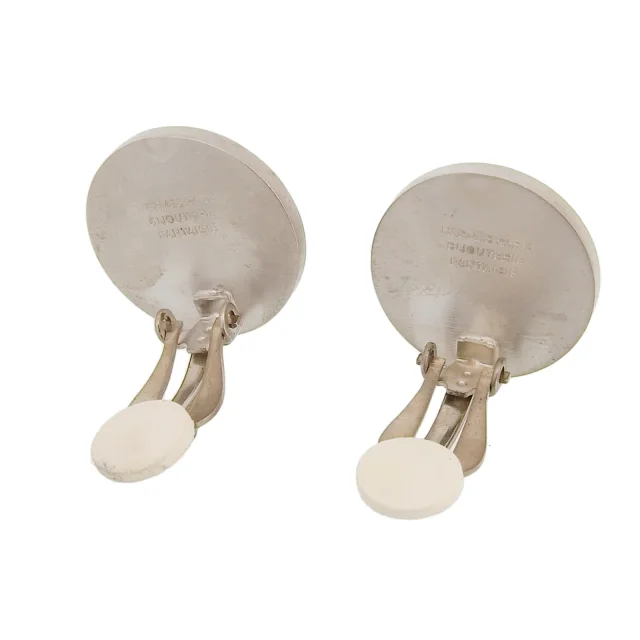 Hermès Shell Earrings in Silver from LuxUness, photo 4 of 7