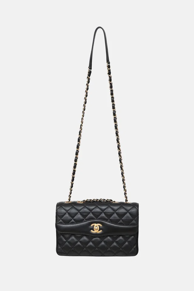 Chanel 2018 Daily Companion Flap Bag in Woven leather from VSP Consignment