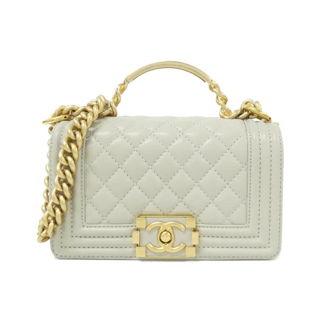 Chanel シャネル ボーイシャネル ライン 94805 バッグ in LIGHT GLAY(ライト グレー) / MAT GOLD(マットゴールド)金具 from KOMEHYO