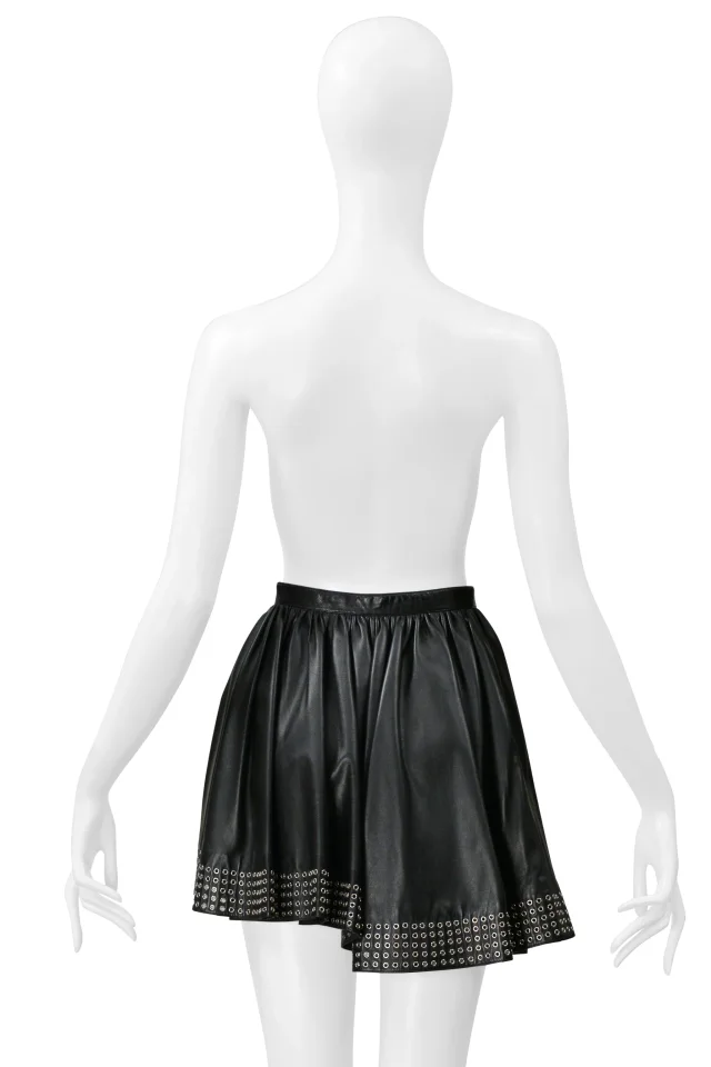 Alaïa Black Leather Mini Skirt With Grommets 2014 in Black Leather from Resurrection Vintage, photo 4 of 8