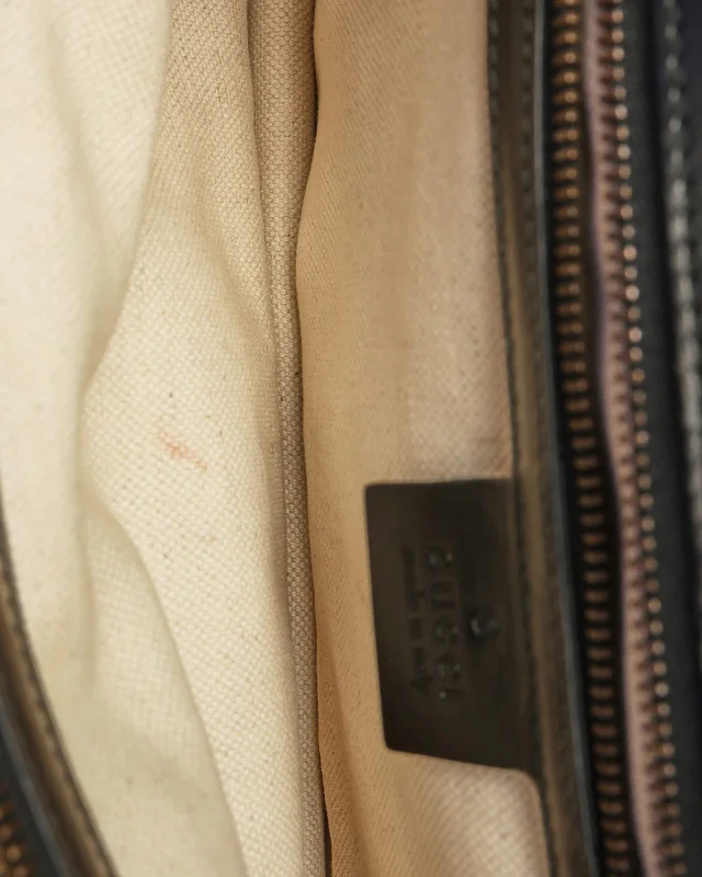 Gucci Medium GG Marmont Heart Bag in Leather from A Retro Tale, photo 7 of 8