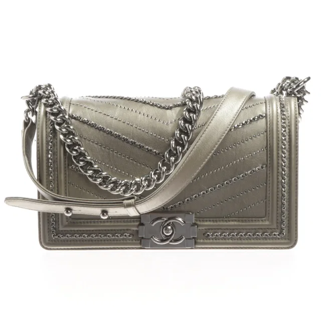 Chanel Boy Bag Medium Umhängetasche Grau in Grau from Buddy And Selly