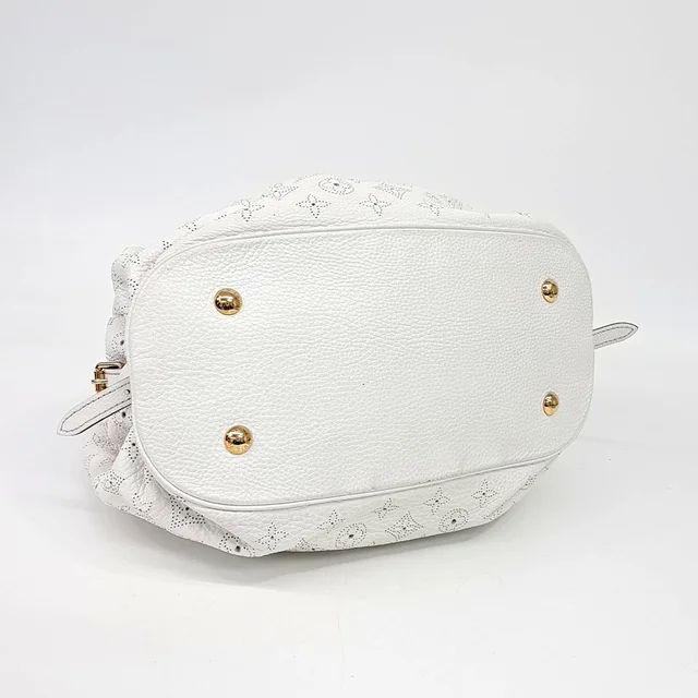 Louis Vuitton Mahina L from GUGUS, photo 3 of 4