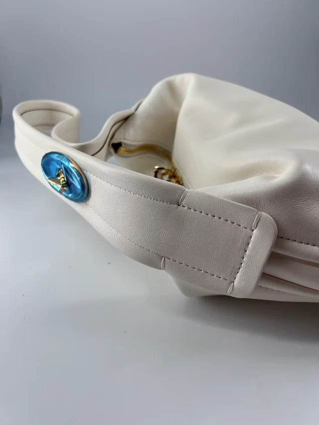 Valentino Garavani Ruffle Leather White Bag in White Leather from HEWI, photo 7 of 8
