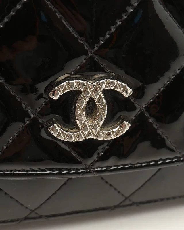Chanel Brilliant CC Patent Wallet On Chain Bag in Patent leather from A Retro Tale, photo 6 of 10