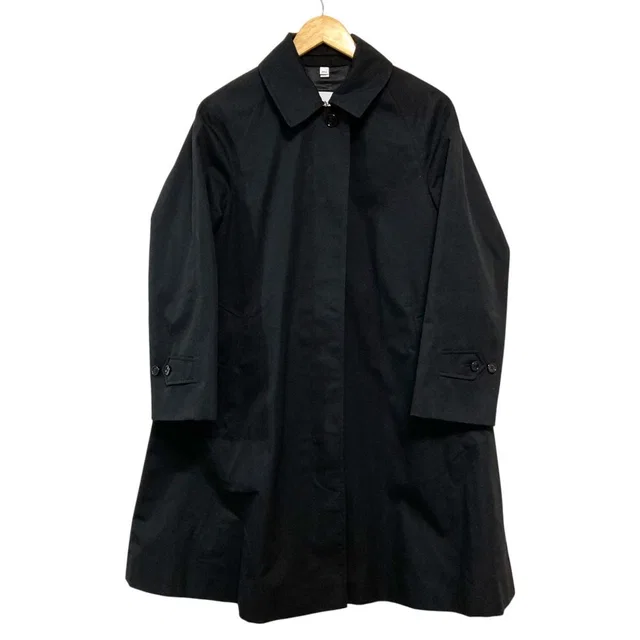 Burberry THE GATWICK Wool Blend Single Breasted Coat in Wool from LuxUness