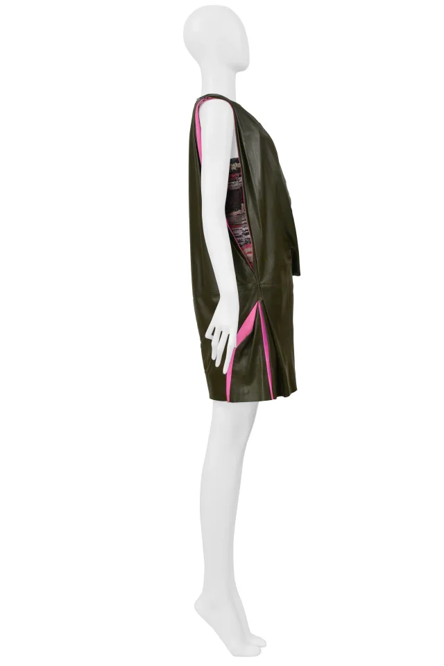 Balenciaga By Ghesquiere Army Green And Pink Leather Dress 2010 in Green Leather from Resurrection Vintage, photo 7 of 8