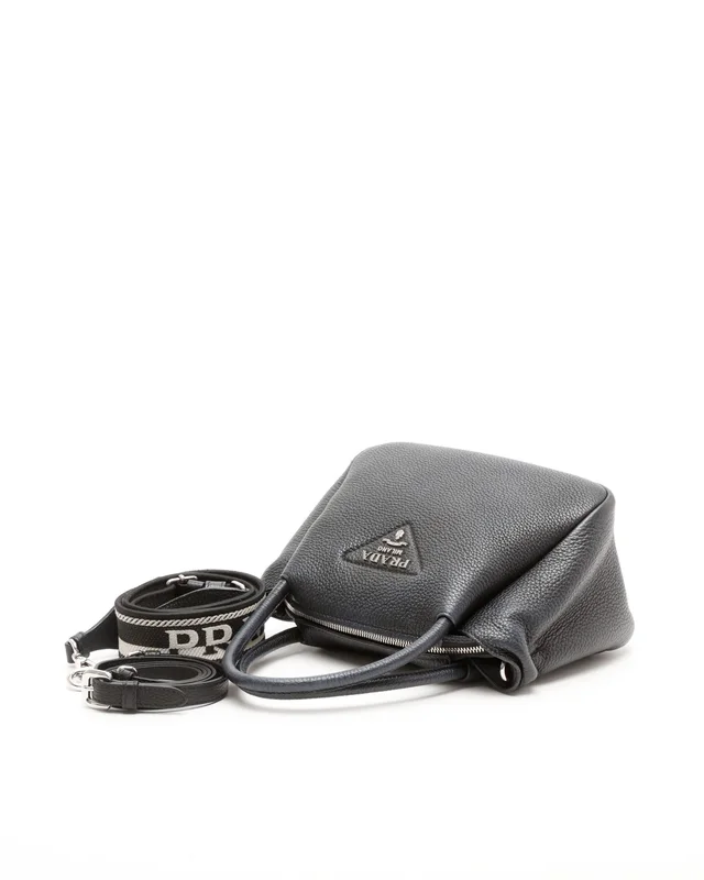 Prada Medium Vitello Daino Soft Zippered Bag in Leather from A Retro Tale, photo 5 of 9