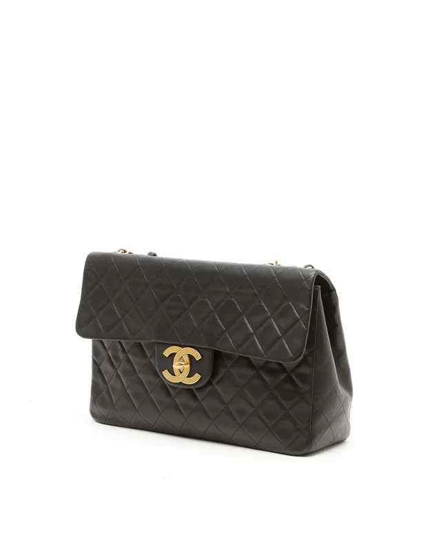 Chanel Classic Maxi Single Flap Bag in Lambskin from A Retro Tale, photo 2 of 10