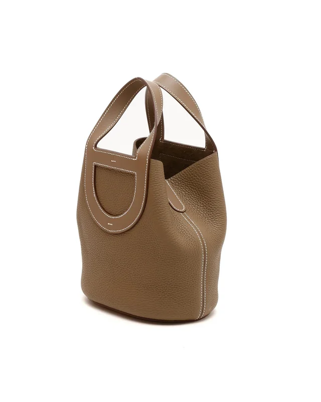 Hermès In-the-Loop 18 Bag in Caviar leather from A Retro Tale, photo 3 of 8