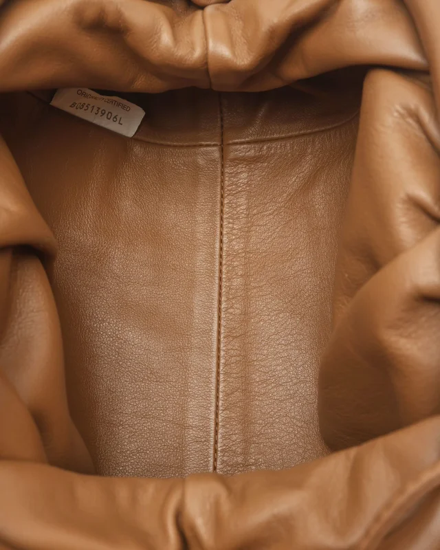 Bottega Veneta Mini The Pouch Bag in Leather from A Retro Tale, photo 6 of 7