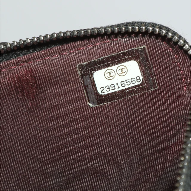 Chanel Chevron Double Zip Wallet On Chain in Caviar leather from A Retro Tale, photo 7 of 10