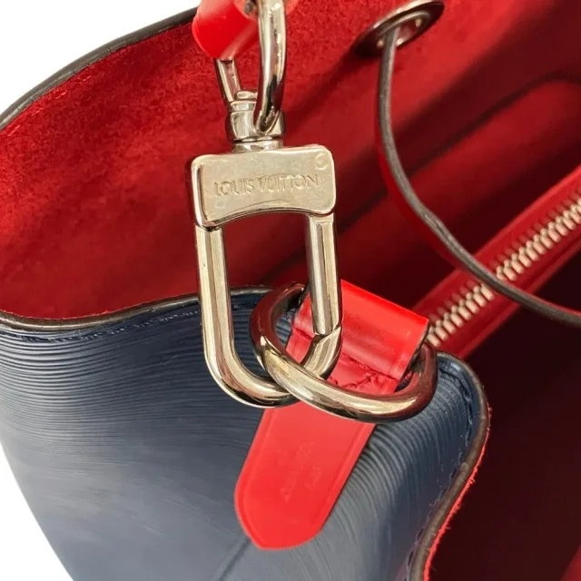 Louis Vuitton Neonoe MM Epi Shoulder Bag in Blue Leather from LuxUness, photo 9 of 19
