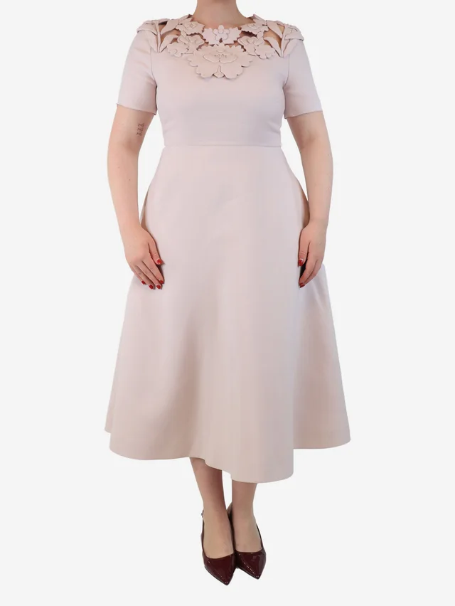 Valentino Garavani Light pink floral cutout midi dress - size in Pink from Sign of the Times