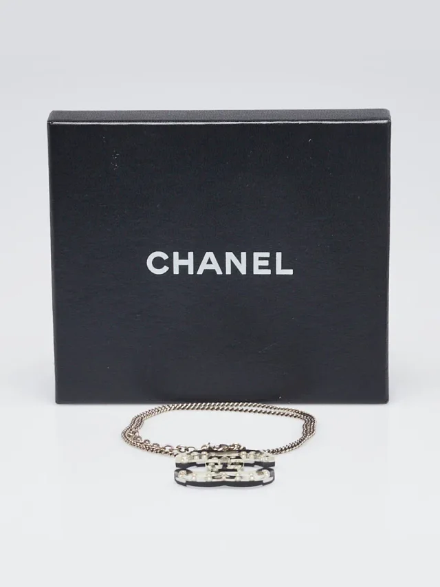 Chanel Black and White Resin and Faux Pearl CC Necklace in Black Resin from Yoogis, photo 2 of 6