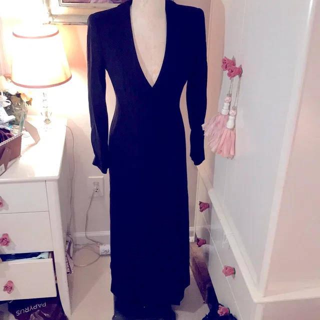 Giorgio Armani 100% Wool Sz 38 in black|white Wool from Poshmark