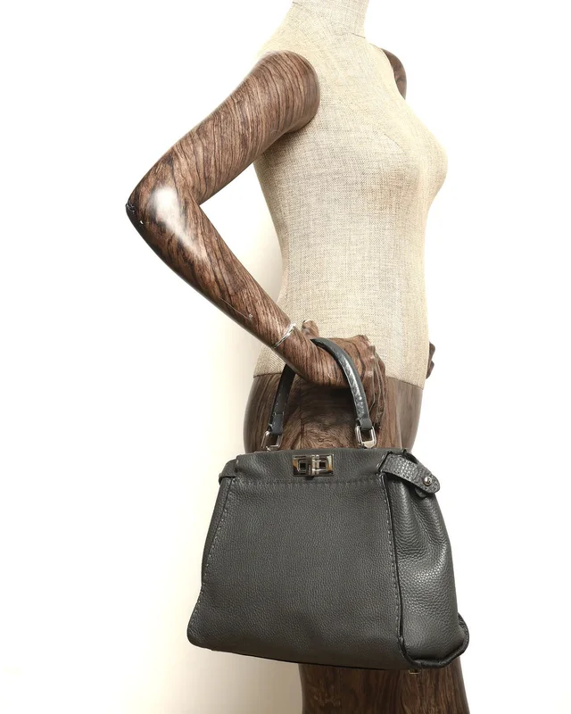 Fendi Medium Peekaboo Selleria Bag in Caviar leather from A Retro Tale, photo 9 of 9