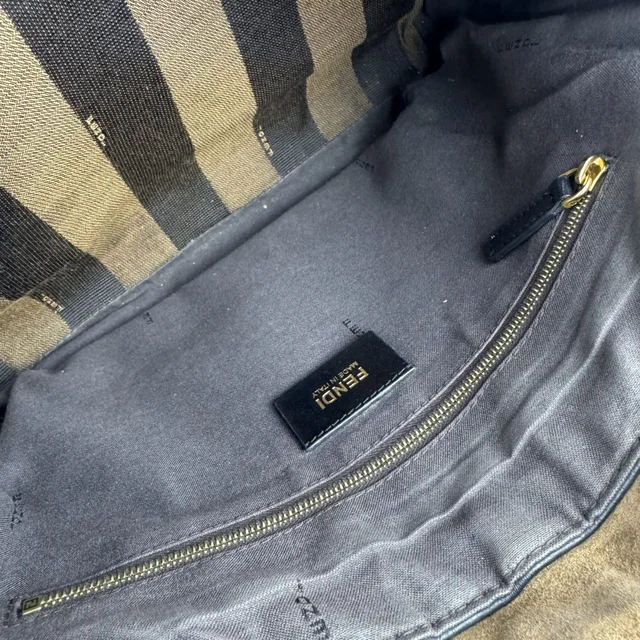 Fendi Pequin Large Claudia Shoulder Bag in Calfskin leather, Metal from Reowned, photo 17 of 17