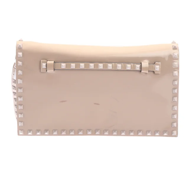 Valentino Garavani Rockstud Clutch Nude from Buddy And Selly