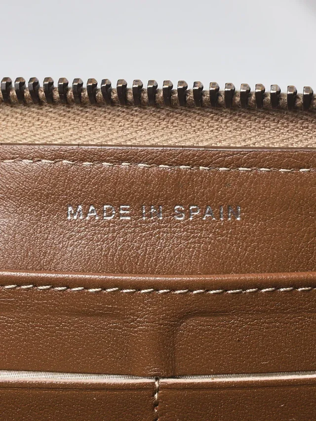 Chanel Bronze Calfskin Quilted Leather L-Gusset Zip Wallet in Calfskin from Yoogis, photo 10 of 11