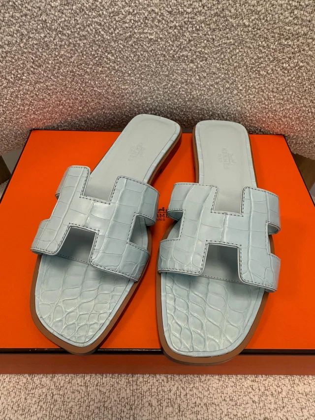 HK LOCATED*HERMÈS ORAN SANDAL Blue - Size 37 in Blue Crocodile from Luxury Promise