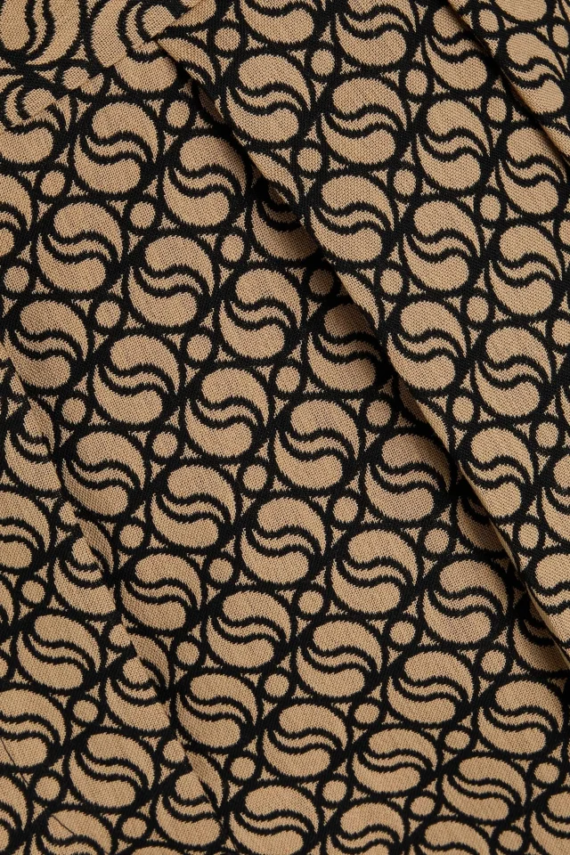 Stella McCartney Pleated Wool-Blend Jacquard Tapered Pants in Beige, photo 4 of 4 from THE OUTNET