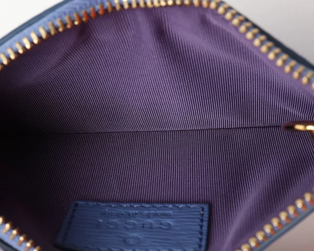 Gucci Coin Purse in Leather from A Retro Tale, photo 4 of 4