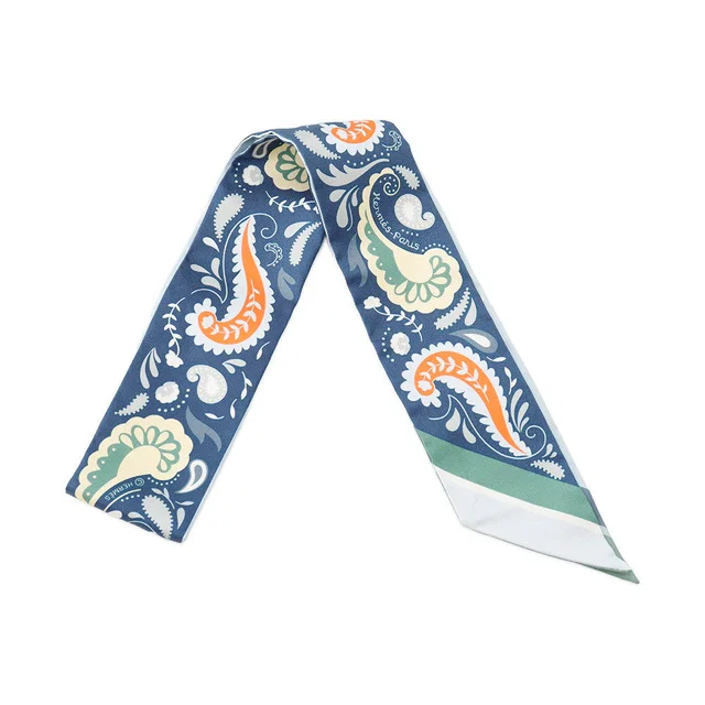 Hermès Twilly Cheetah Bandana GUEPARDS BANDANA Marine Clair/Blue Ciel/Vert Silk100% in Navy from GALLERY RARE