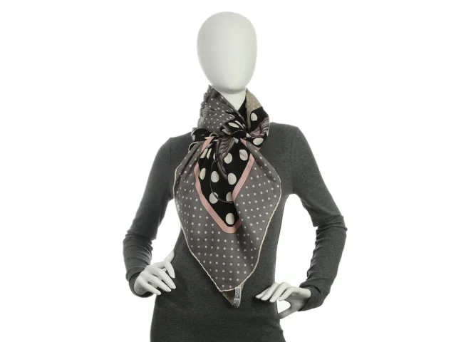 Hermès Clic-Clac à Pois Shawl Cashmere Silk Shawl 140cm in Silk from Ann's Fabulous Finds, photo 6 of 6