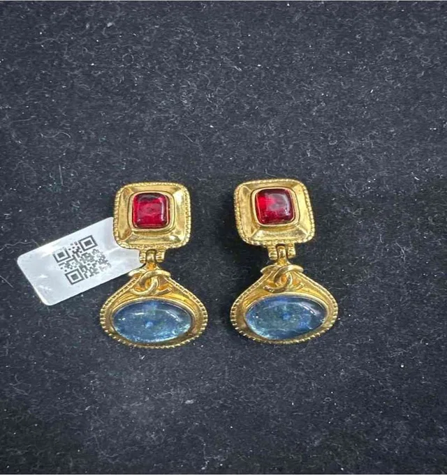 Chanel square red and blue glass clip-on earrings in Red from Luxury Promise
