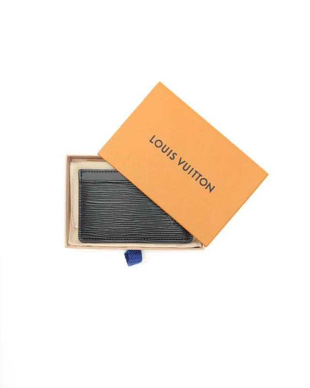 Louis Vuitton Epi Card Holder in Leather from A Retro Tale, photo 4 of 4