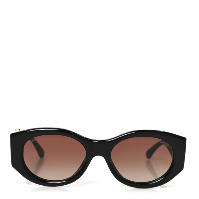 Chanel Acetate Calfskin Chain CC Sunglasses 5536-Q-A Black in Black Calfskin from FASHIONPHILE, photo 2 of 7
