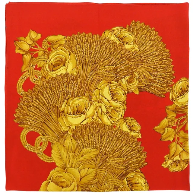 Chanel Chain Camellia Pattern Scarf Red in Red Silk from VINTAGE QOO TOKYO, photo 4 of 10