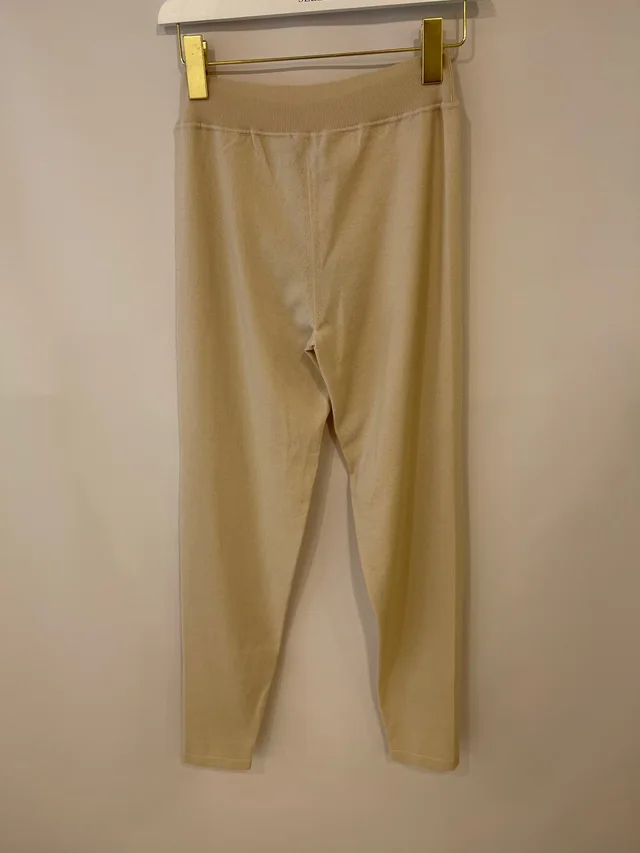 Loro Piana Beige Cashmere Legging Thompson Trousers Size IT 46 (UK 14) in Beige Cashmere from Sellier, photo 2 of 2