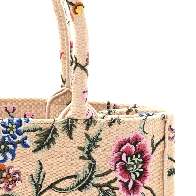 Dior Embroidered Petites Fleurs Medium Book Tote Natural in Beige Raffia from FASHIONPHILE, photo 11 of 13