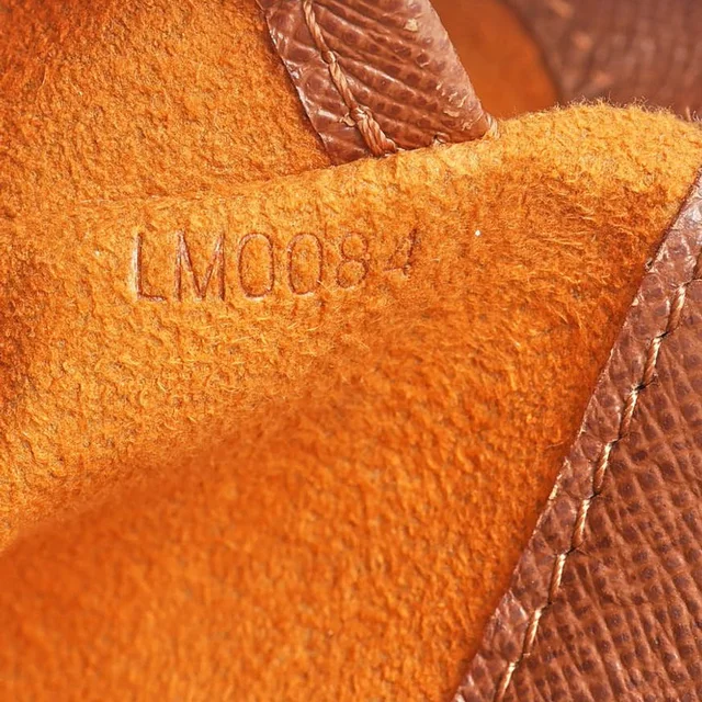 Louis Vuitton Monogram Musette Tango Bag in Coated canvas from A Retro Tale, photo 8 of 9