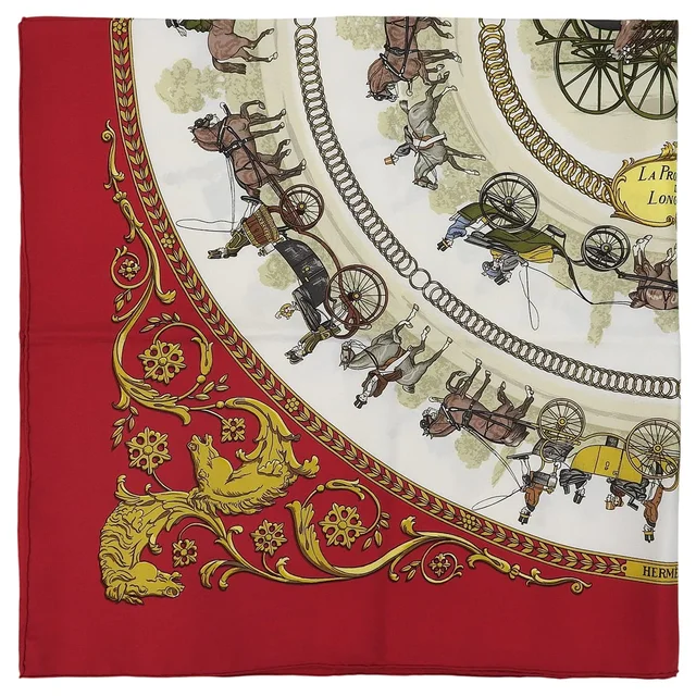 Hermès Carré 90 LA PROMENADE DE LONGCHAMPS Scarf Red in Red Silk from VINTAGE QOO TOKYO, photo 2 of 2