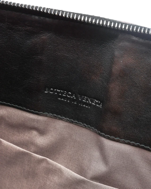 Bottega Veneta Intrecciato Laptop Case 16-Inch in Woven leather from A Retro Tale, photo 4 of 5