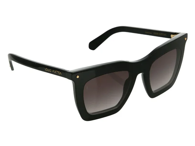 Louis Vuitton La Grande Bellezza Sunglasses in Black from Ann's Fabulous Finds, photo 4 of 6