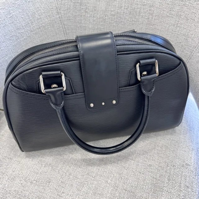 Louis Vuitton Epi Bowling Montaigne Bag in Epi, Epi leather, Metal from Reowned, photo 13 of 13