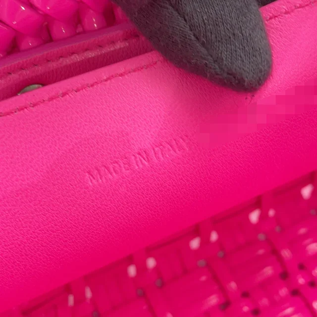 Balenciaga Bistro XXS Pink678028 Patent Leather in Patent leather from GALLERY RARE, photo 15 of 16