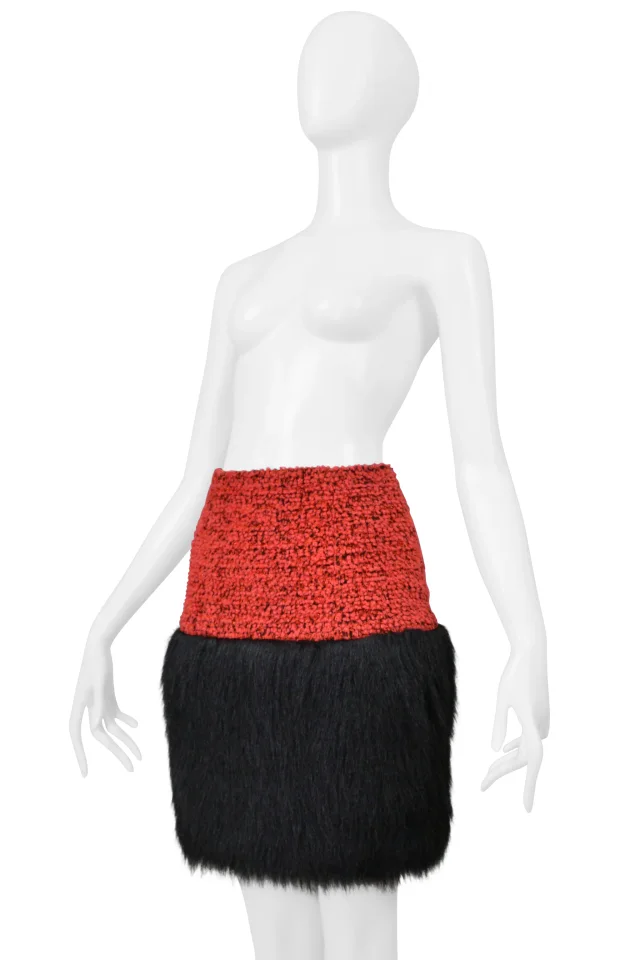 Chanel Red Velvet Tweed Skirt With Black Faux Fur 1994 in Black Tweed from Resurrection Vintage, photo 6 of 10