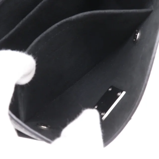 Louis Vuitton Lockme Ever Mini Calfskin 2way bag in Black Calfskin from LuxUness, photo 7 of 17