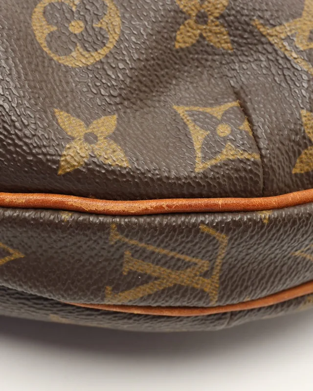 Louis Vuitton Monogram Croissant MM Bag in Coated canvas from A Retro Tale, photo 7 of 9