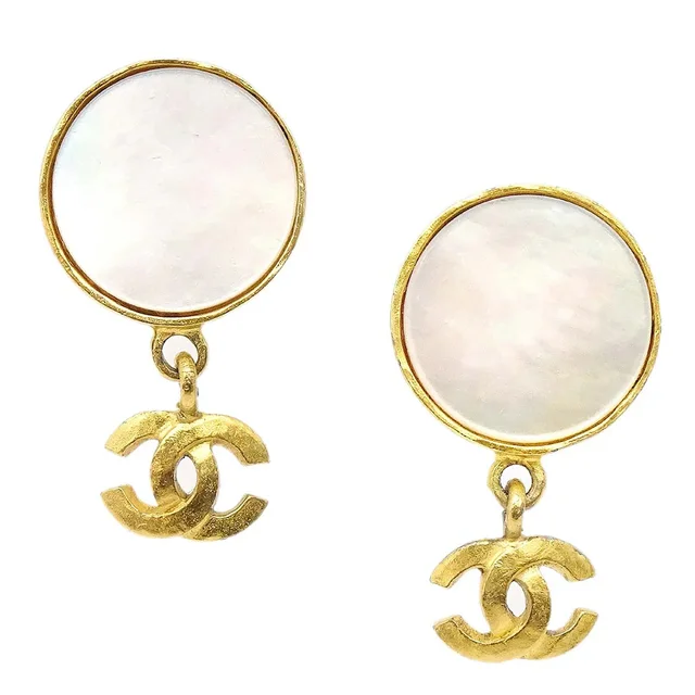 Chanel 1995 Mother of Pearl Shell CC Earrings Clip-On from AMORE Vintage Tokyo